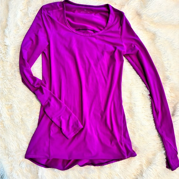 Athleta Tops - Athleta Women's Fuchsia Long Sleeve Top